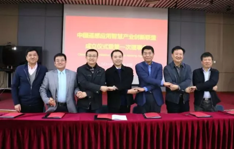 北京航天泰坦为您提供最专业的航天服务咨询热线:010-89654321,随时为您解答关于航天器制造、卫星技术及各类航天设备的相关疑问。